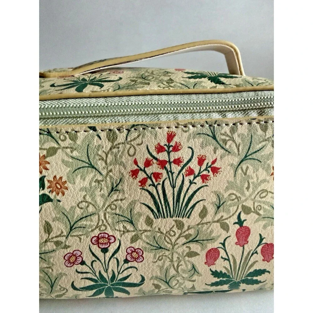 William Morris Celandine Green Beauty Washbag Toiletry Make-Up Bag Travel Bag